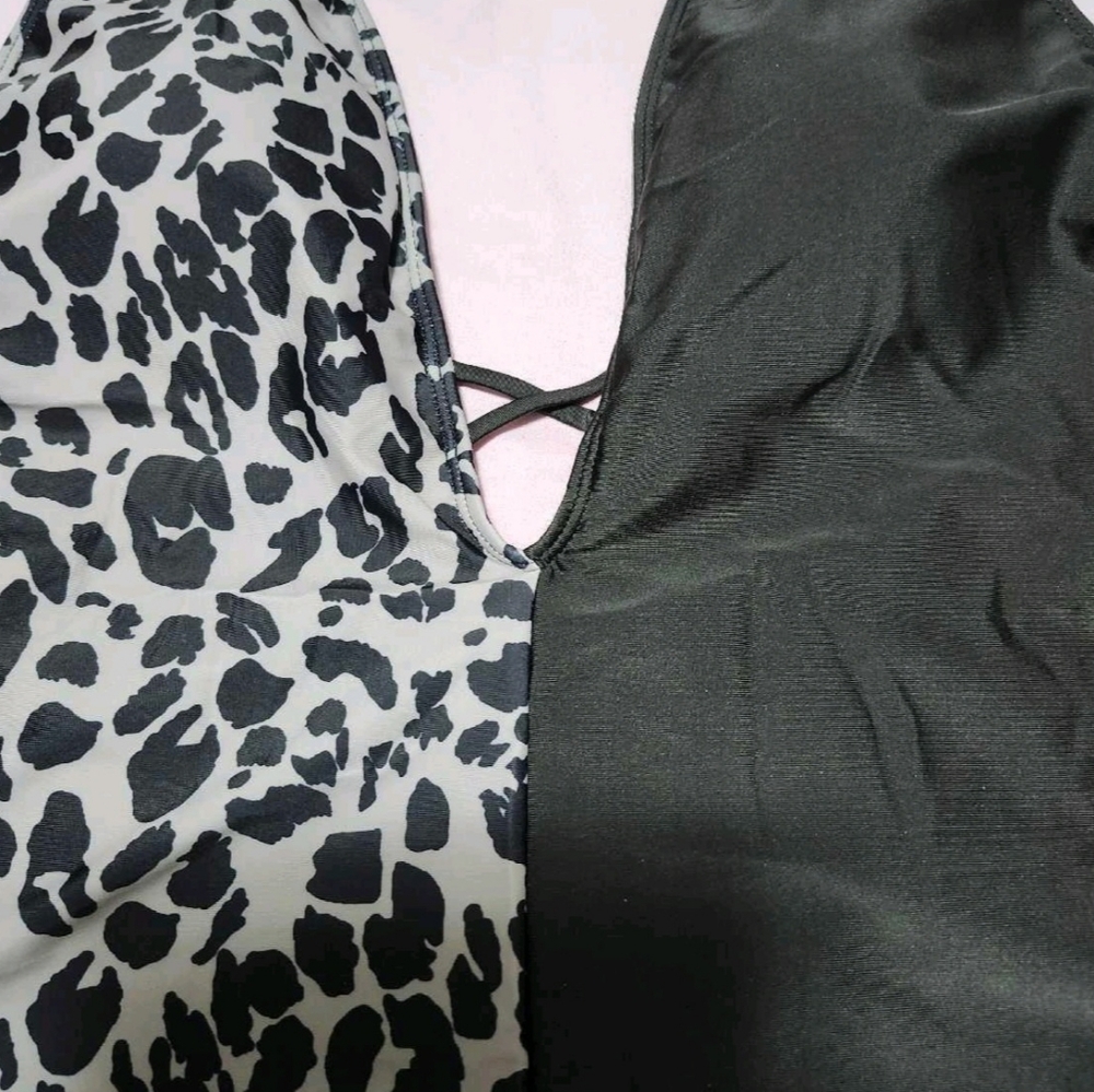Shein Black and Leopard Print Women's Swimsuit - Picture 3 of 5